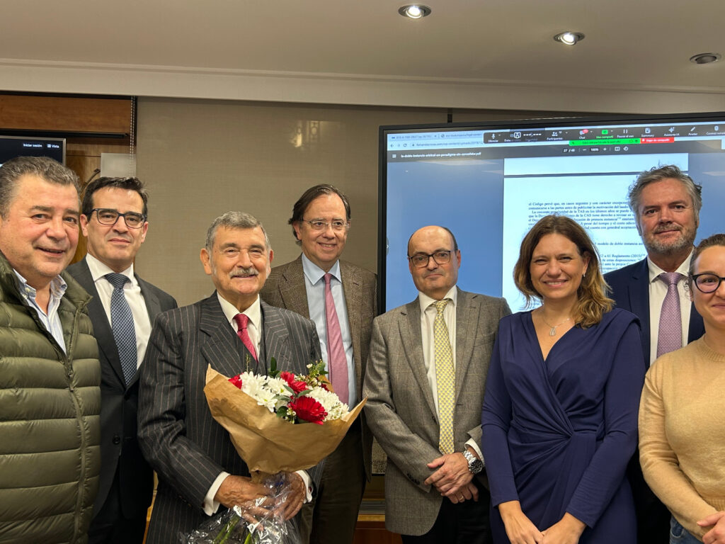 Contratación Civil y Mercantil, y las relaciones entre jueces y árbitros